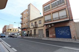 Casa en Albatera. Gran oportunidad! dos viviendas y bajo comercial Casa en Albatera. Gran oportunidad! dos viviendas y bajo comercial