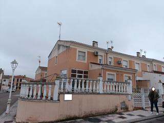 Chalet N/a. Calera y chozas. chalet con 4 dormitorios, salón, cocina, patio, Chalet N/a. Calera y chozas. chalet con 4 dormitorios, salón, cocina, patio,