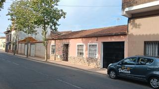 Casa Avenida del parque. La pueblanueva (to). casa en planta baja de 4 dormitorios, salón Casa Avenida del parque. La pueblanueva (to). casa en planta baja de 4 dormitorios, salón