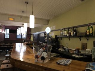 Bar Carrer pare coli. Local comercial a ple rendiment Bar Carrer pare coli. Local comercial a ple rendiment