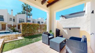 Reihenhaus  Calle cantil. Moderno duplex esquinero en la prestigiosa roda golf! Reihenhaus  Calle cantil. Moderno duplex esquinero en la prestigiosa roda golf!