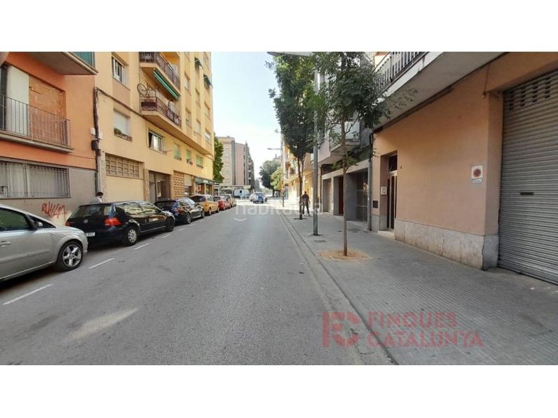 Foto 5aae40a8-1c56-42c4-afe6-64e663cae3ab. Aparcament cotxe a Centre Salt Foto 5aae40a8-1c56-42c4-afe6-64e663cae3ab. Aparcament cotxe a Centre Salt