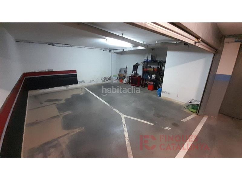 Foto a91adf39-8e97-4377-a814-0868f09ab3d1. Aparcament cotxe a Centre Salt Foto a91adf39-8e97-4377-a814-0868f09ab3d1. Aparcament cotxe a Centre Salt