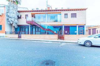 Loft a Tejar 3. Oportunidad!! loft en ugena con 3 dormitorios y 1 baño. Loft a Tejar 3. Oportunidad!! loft en ugena con 3 dormitorios y 1 baño.