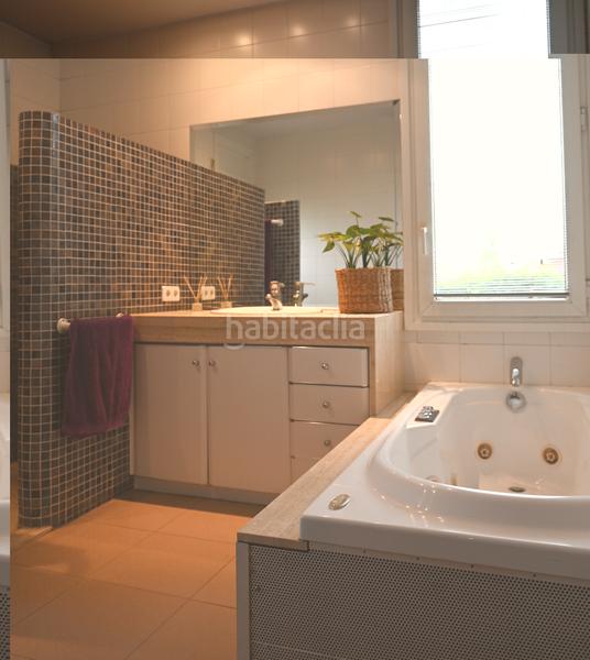 Foto 4c70361a-b092-40c0-a5d4-34b8f6b10ac9. Chalet with heating parking in Tona Foto 4c70361a-b092-40c0-a5d4-34b8f6b10ac9. Chalet with heating parking in Tona