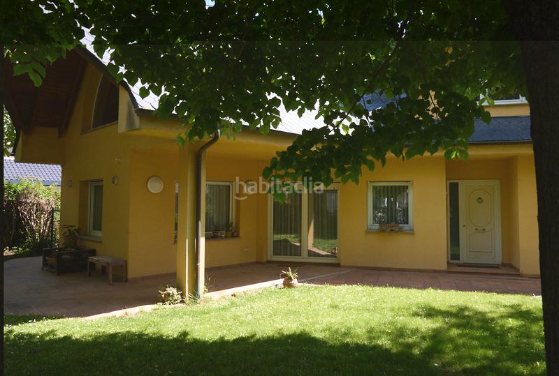 Foto e5e058b7-06a0-40d5-ba1d-0eebd4cc4d36. Chalet with heating parking in Tona Foto e5e058b7-06a0-40d5-ba1d-0eebd4cc4d36. Chalet with heating parking in Tona