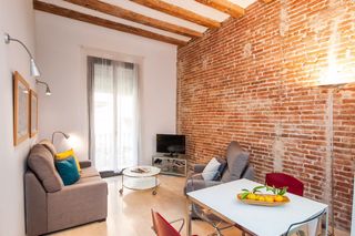 Saisonmiete Appartement in Carrer sant agusti, 16. Gracia en calle semi peatonal Saisonmiete Appartement in Carrer sant agusti, 16. Gracia en calle semi peatonal