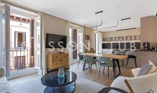 Piso en Universidad-Malasaña. Piso de diseño con hermosas vistas en un edificio clasico muy bo Piso en Universidad-Malasaña. Piso de diseño con hermosas vistas en un edificio clasico muy bo