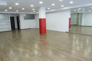 Affitto Locale commerciale in Calle padre r. de los rios, 52. Local comercial en san blas Affitto Locale commerciale in Calle padre r. de los rios, 52. Local comercial en san blas