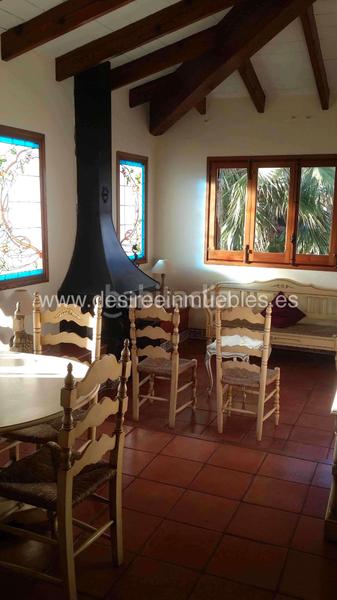 Foto 1c78edd1-52ba-4422-b447-0f2f15606ebc. Lloguer xalet amb xemeneia calefacció a El Vedat - Santa Apolonia Torrent Foto 1c78edd1-52ba-4422-b447-0f2f15606ebc. Lloguer xalet amb xemeneia calefacció a El Vedat - Santa Apolonia Torrent