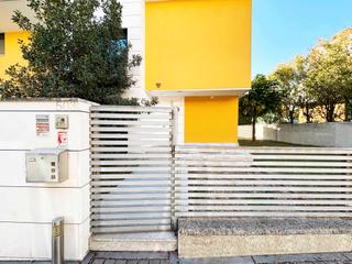 Location Maison jumelée Calle de san enrique de ossó 503. Chalet adosado de 3 dormitorios y 3 baños, con jardín de 240 m2, Location Maison jumelée Calle de san enrique de ossó 503. Chalet adosado de 3 dormitorios y 3 baños, con jardín de 240 m2,