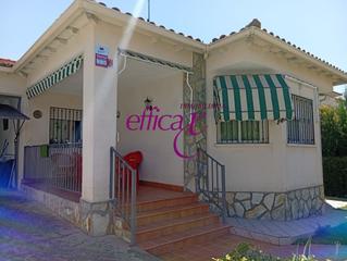 Casa a Santa Olalla. Venta de chalet en una planta con piscina Casa a Santa Olalla. Venta de chalet en una planta con piscina