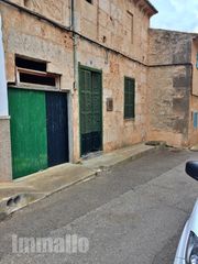 Maison jumelée Carrer monges. Casa de pueblo tradicional Maison jumelée Carrer monges. Casa de pueblo tradicional