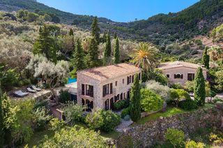 Finca rústica en Sóller. Destacada mansión de campo con licencia de hotel en venta en sol Finca rústica en Sóller. Destacada mansión de campo con licencia de hotel en venta en sol