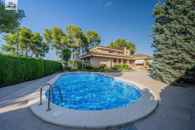 Foto c5bbe3e8-d8ad-4d3e-aa5d-0b1d0198b2b2. Xalet amb calefacció aparcament piscina a Montealegre Eliana (l´) Foto c5bbe3e8-d8ad-4d3e-aa5d-0b1d0198b2b2. Xalet amb calefacció aparcament piscina a Montealegre Eliana (l´)