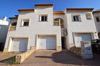 Casa adosada en Urbanizacion residencial nature, 14. A estrenar Casa adosada en Urbanizacion residencial nature, 14. A estrenar