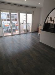 Miete Zweistöckige Wohnung in Carrer jaume i, 47. 2 terrasses! Miete Zweistöckige Wohnung in Carrer jaume i, 47. 2 terrasses!