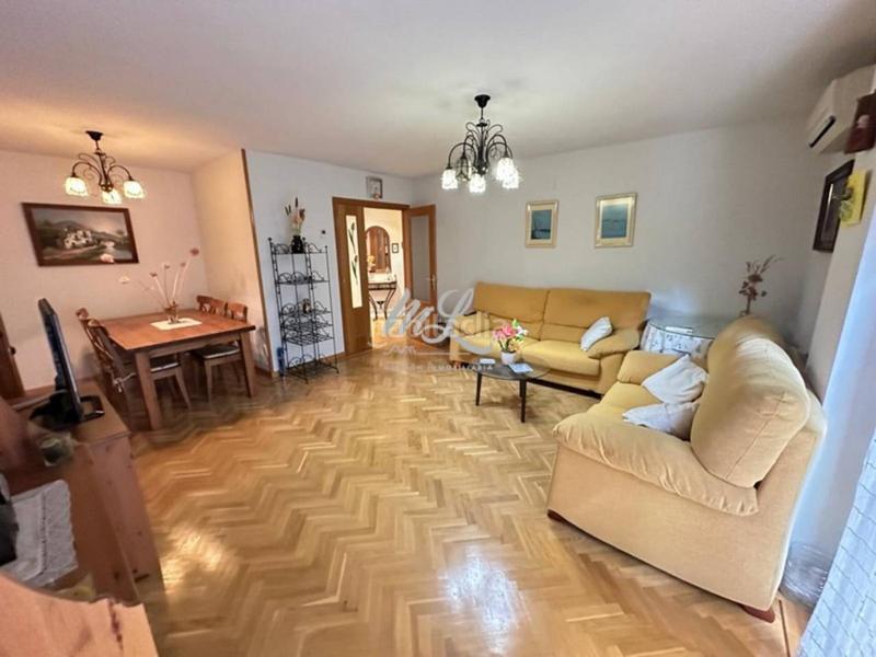 Foto 36157aa3-306a-40f8-a54e-dafe4bbc6e8e. Rent flat with heating parking in Avenida Europa-San Antón Toledo Foto 36157aa3-306a-40f8-a54e-dafe4bbc6e8e. Rent flat with heating parking in Avenida Europa-San Antón Toledo