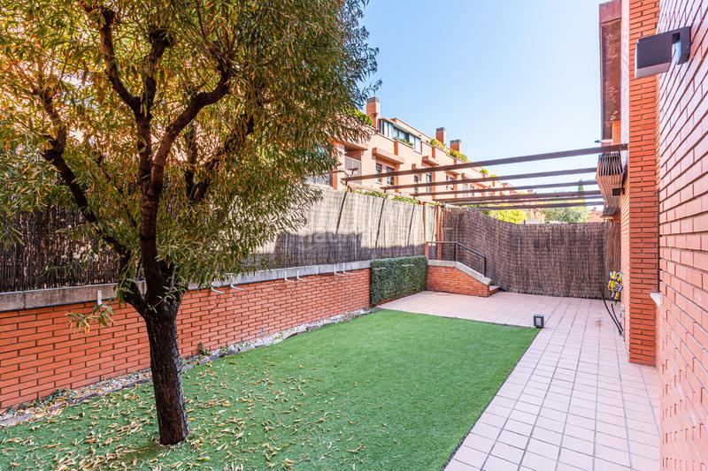 Foto 2f5eb0b7-3390-4cab-ad4b-4d5e512fc0eb. Flat with heating pool in El Pinar-Punta Galea Rozas de Madrid (Las) Foto 2f5eb0b7-3390-4cab-ad4b-4d5e512fc0eb. Flat with heating pool in El Pinar-Punta Galea Rozas de Madrid (Las)