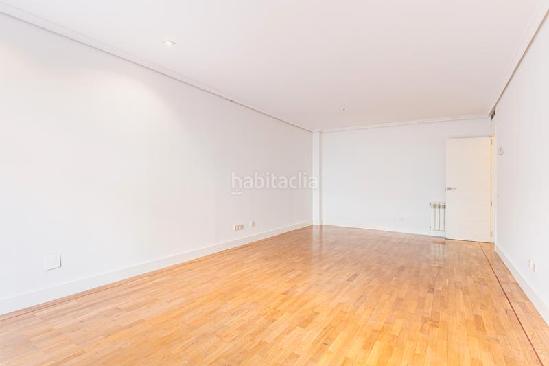 Foto 4b83daf9-3866-4125-91b9-b6e6bcf9d268. Flat with heating pool in El Pinar-Punta Galea Rozas de Madrid (Las) Foto 4b83daf9-3866-4125-91b9-b6e6bcf9d268. Flat with heating pool in El Pinar-Punta Galea Rozas de Madrid (Las)