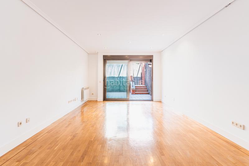 Foto 5acdcab4-13ee-4392-85bb-294e0efa5271. Flat with heating pool in El Pinar-Punta Galea Rozas de Madrid (Las) Foto 5acdcab4-13ee-4392-85bb-294e0efa5271. Flat with heating pool in El Pinar-Punta Galea Rozas de Madrid (Las)