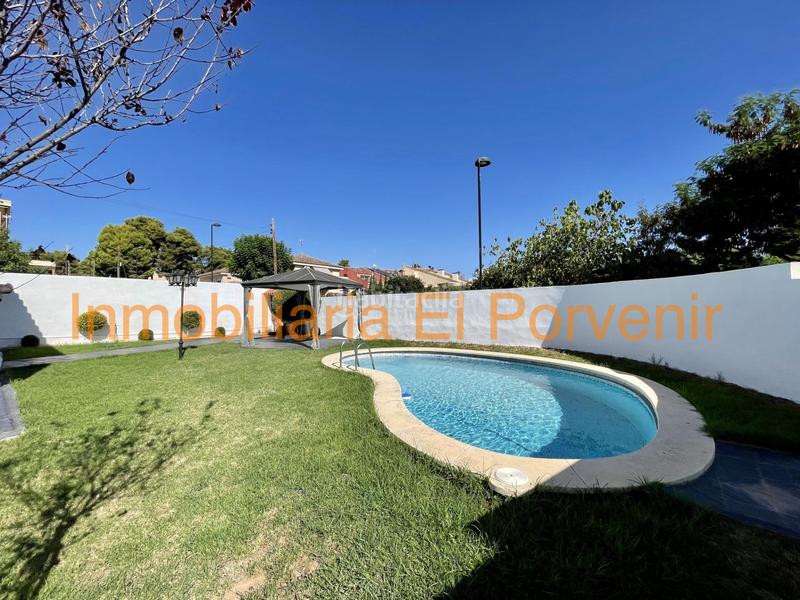 Foto c32ab4a9-e1e7-4de6-9b37-c0fb318d771d. Rent chalet with heating parking pool in El Vedat - Santa Apolonia Torrent Foto c32ab4a9-e1e7-4de6-9b37-c0fb318d771d. Rent chalet with heating parking pool in El Vedat - Santa Apolonia Torrent