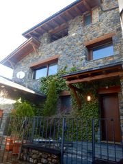 Rent Towny house Sa calma. Xalet únic en lloguer Rent Towny house Sa calma. Xalet únic en lloguer