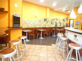 Otros negocios Eixample-sant oleguer. Cafetería con panadería Otros negocios Eixample-sant oleguer. Cafetería con panadería