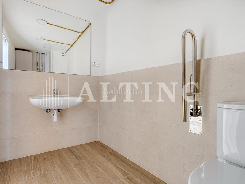 Foto 894d2f2c-55a3-409c-8c74-de56b49c5030. Lloguer local comercial a El Poble Sec - Parc de Montjuïc Barcelona Foto 894d2f2c-55a3-409c-8c74-de56b49c5030. Lloguer local comercial a El Poble Sec - Parc de Montjuïc Barcelona