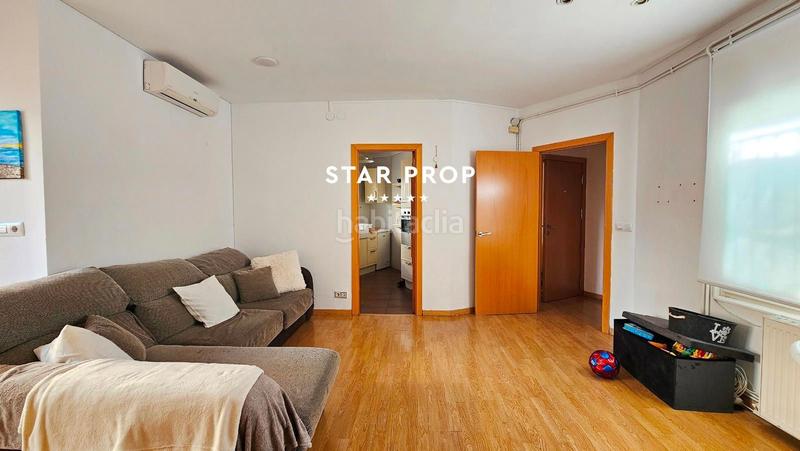 Foto fc3ca311-4086-4ef0-932e-4302c4c43ada. Piso ático con terraza y licencia turística en La Vila Llançà Foto fc3ca311-4086-4ef0-932e-4302c4c43ada. Piso ático con terraza y licencia turística en La Vila Llançà