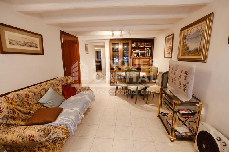 Foto 96f65998-6e7d-4166-90bd-e7fcd6ca791f. Casa  amplia y luminosa en el centro en Constantí Foto 96f65998-6e7d-4166-90bd-e7fcd6ca791f. Casa  amplia y luminosa en el centro en Constantí