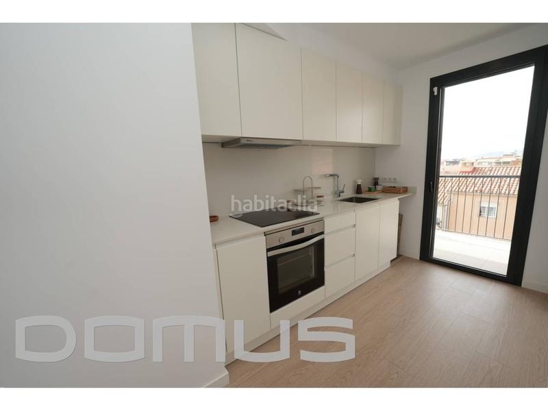 Foto d931b899-ffea-47f5-bf29-d663e31c34ea. Rent penthouse with heating parking in Bufalà Badalona Foto d931b899-ffea-47f5-bf29-d663e31c34ea. Rent penthouse with heating parking in Bufalà Badalona