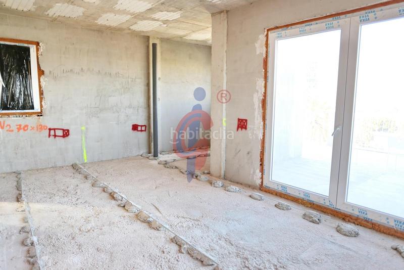 Foto daf1cc8a-1f2d-4f27-a6a2-2a9fef1e4c05. Chalet in calle sierra san julián 15 in Albufereta Alicante Foto daf1cc8a-1f2d-4f27-a6a2-2a9fef1e4c05. Chalet in calle sierra san julián 15 in Albufereta Alicante