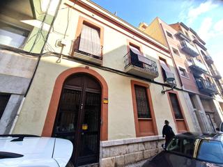 Edifici  Carrer d'august. Edificio en el centro de tarragona Edifici  Carrer d'august. Edificio en el centro de tarragona