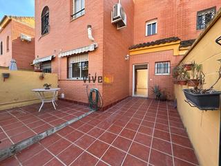 Casa adossada a Nuevo Bulevar. Bonita casa adosada en nuevo bulevar, mairena del aljarafe Casa adossada a Nuevo Bulevar. Bonita casa adosada en nuevo bulevar, mairena del aljarafe