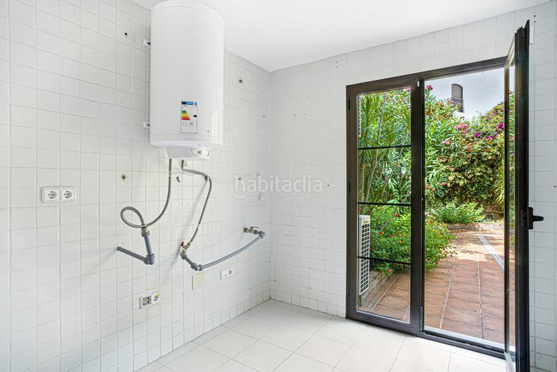 Foto 17965d52-75c2-4587-83a0-f5f3d887cd54. Reihenhaus mit heizung parking pool in los arqueros - puerto del almendro Benahavís Foto 17965d52-75c2-4587-83a0-f5f3d887cd54. Reihenhaus mit heizung parking pool in los arqueros - puerto del almendro Benahavís