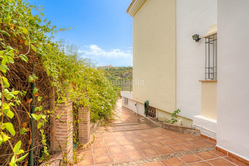 Foto 3c5eb19a-b122-4609-bed2-0f96ce27fb67. Reihenhaus mit heizung parking pool in los arqueros - puerto del almendro Benahavís Foto 3c5eb19a-b122-4609-bed2-0f96ce27fb67. Reihenhaus mit heizung parking pool in los arqueros - puerto del almendro Benahavís