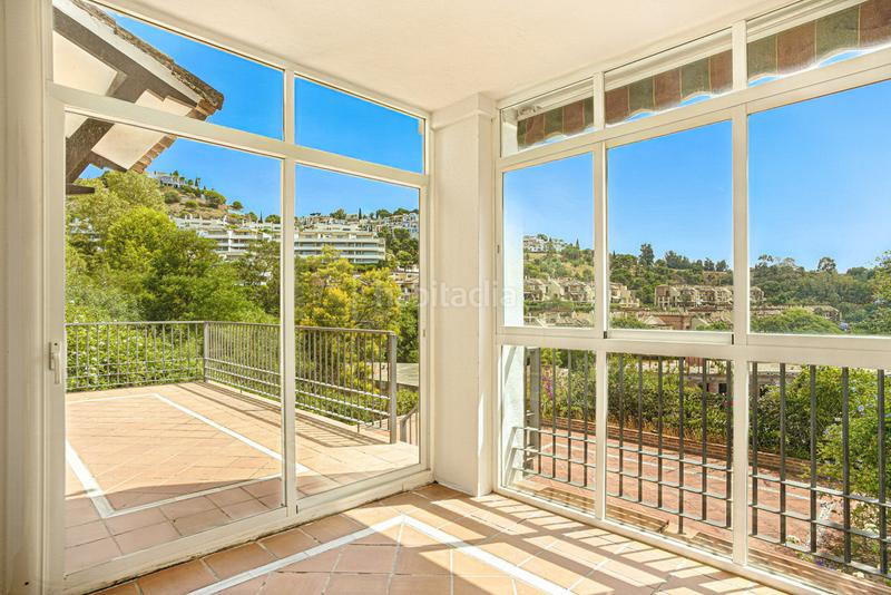 Foto 53e02880-c84a-40f4-8c11-827d61a9bbfd. Reihenhaus mit heizung parking pool in los arqueros - puerto del almendro Benahavís Foto 53e02880-c84a-40f4-8c11-827d61a9bbfd. Reihenhaus mit heizung parking pool in los arqueros - puerto del almendro Benahavís