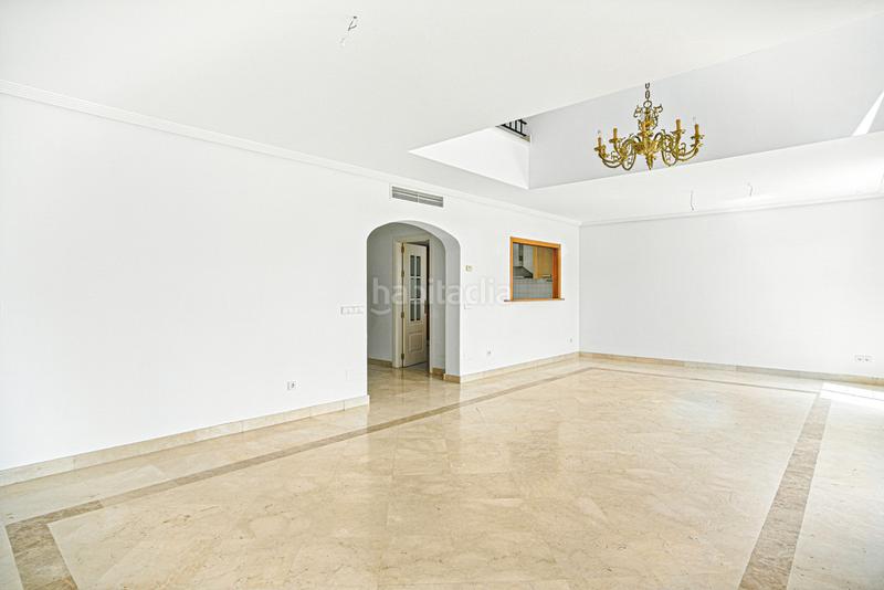 Foto ad6413da-5c37-4fb6-935d-93faadf0a857. Reihenhaus mit heizung parking pool in los arqueros - puerto del almendro Benahavís Foto ad6413da-5c37-4fb6-935d-93faadf0a857. Reihenhaus mit heizung parking pool in los arqueros - puerto del almendro Benahavís