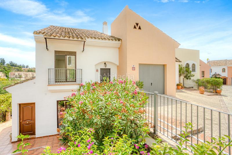 Foto f97d7279-ef23-4ee2-bcd3-3032c7c9c1f5. Reihenhaus mit heizung parking pool in los arqueros - puerto del almendro Benahavís Foto f97d7279-ef23-4ee2-bcd3-3032c7c9c1f5. Reihenhaus mit heizung parking pool in los arqueros - puerto del almendro Benahavís