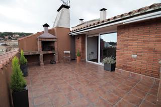 Àtic  Doctor. Espectacular ático reformado con terraza con vistas al mar Àtic  Doctor. Espectacular ático reformado con terraza con vistas al mar