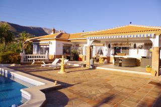 Bauernhof in Alcaucín. Casa de campo en alcaucín Bauernhof in Alcaucín. Casa de campo en alcaucín