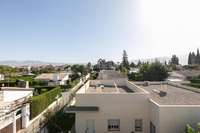 Foto aa65b596-29aa-4708-89a6-f6db2aa5a0df. Chalet  con parcela y piscina en urbanización los chopos. en Gabias (Las) Foto aa65b596-29aa-4708-89a6-f6db2aa5a0df. Chalet  con parcela y piscina en urbanización los chopos. en Gabias (Las)
