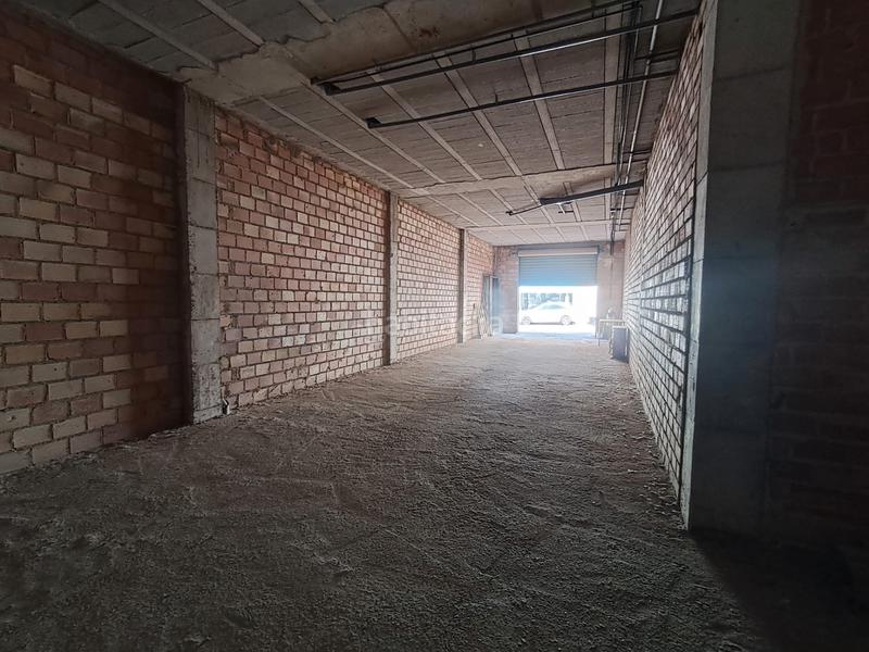 Foto 548dffb7-0c49-4ac4-bb27-421faf60bf0d. Lloguer local comercial a Maracena Foto 548dffb7-0c49-4ac4-bb27-421faf60bf0d. Lloguer local comercial a Maracena