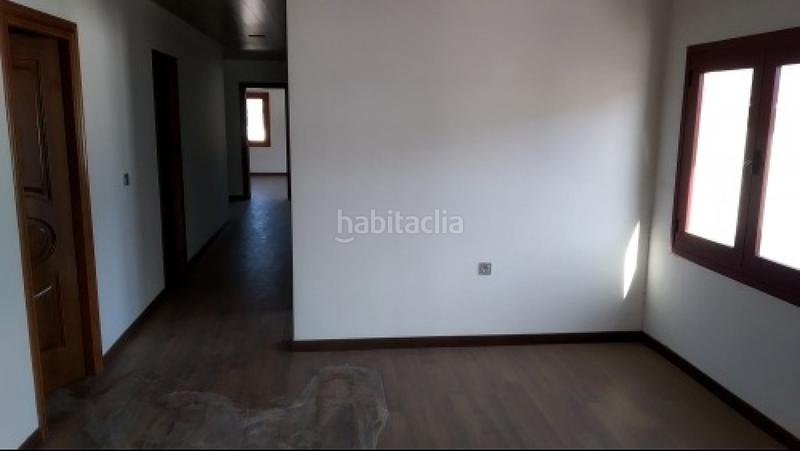 Foto c7215af7-c7ec-4a7d-b636-ecef340dc193. Fabrikhalle in Berja Foto c7215af7-c7ec-4a7d-b636-ecef340dc193. Fabrikhalle in Berja