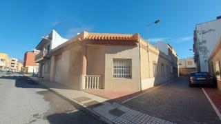 Location Maison à Balerma. Alquiler de septiembre a junio por 450 Location Maison à Balerma. Alquiler de septiembre a junio por 450