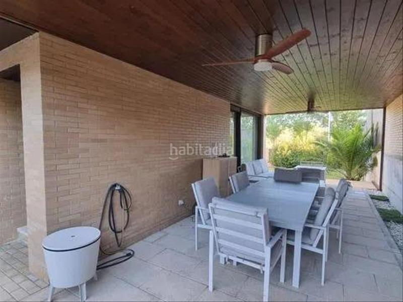 Foto 04f22450-c908-47fa-8d0a-6fe784809e8c. Casa aparellada amb calefacció aparcament a Centro Comercial-Hospital Torrelodones Foto 04f22450-c908-47fa-8d0a-6fe784809e8c. Casa aparellada amb calefacció aparcament a Centro Comercial-Hospital Torrelodones