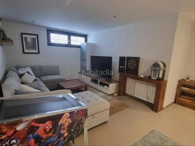 Foto 0dcd2de0-e14a-4613-be29-1319e5c63efe. Casa aparellada amb calefacció aparcament a Centro Comercial-Hospital Torrelodones Foto 0dcd2de0-e14a-4613-be29-1319e5c63efe. Casa aparellada amb calefacció aparcament a Centro Comercial-Hospital Torrelodones