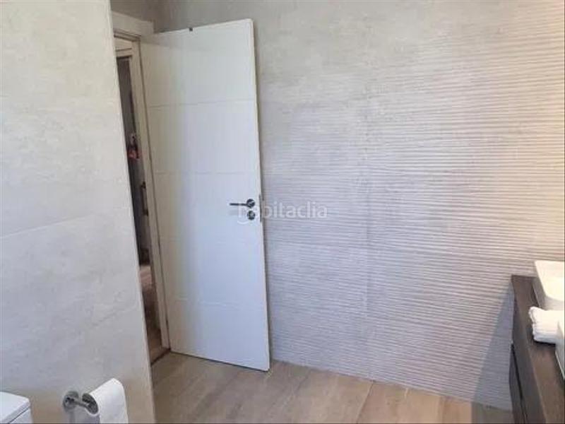 Foto 8a65ac98-5a35-4dac-a6d3-8608639a2db5. Casa aparellada amb calefacció aparcament a Centro Comercial-Hospital Torrelodones Foto 8a65ac98-5a35-4dac-a6d3-8608639a2db5. Casa aparellada amb calefacció aparcament a Centro Comercial-Hospital Torrelodones