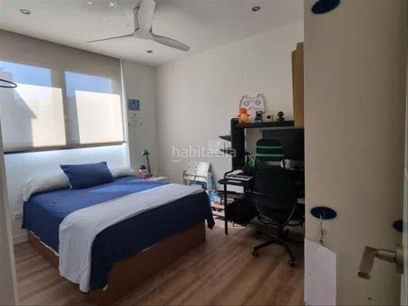 Foto 92e28355-f4d5-4740-bb93-ad0dafda9073. Casa aparellada amb calefacció aparcament a Centro Comercial-Hospital Torrelodones Foto 92e28355-f4d5-4740-bb93-ad0dafda9073. Casa aparellada amb calefacció aparcament a Centro Comercial-Hospital Torrelodones